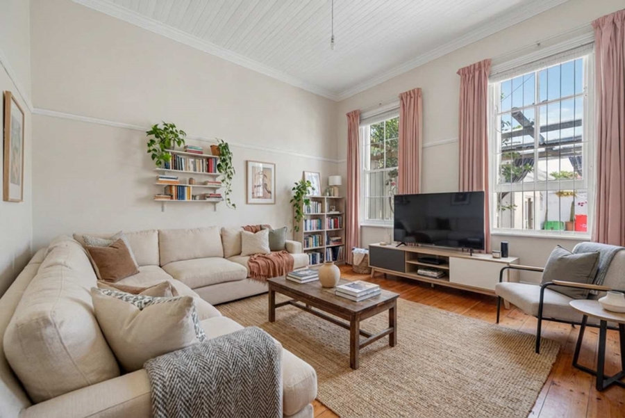 3 Bedroom Property for Sale in Oranjezicht Western Cape